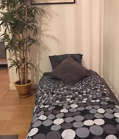 Appartamento 16 -near Champs-elysees 75m2 Parigi