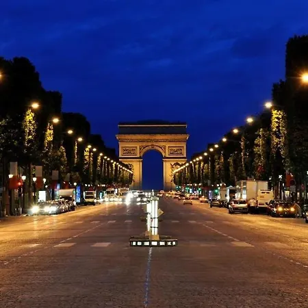 Apartment 16 -near Champs-elysees 75m2
